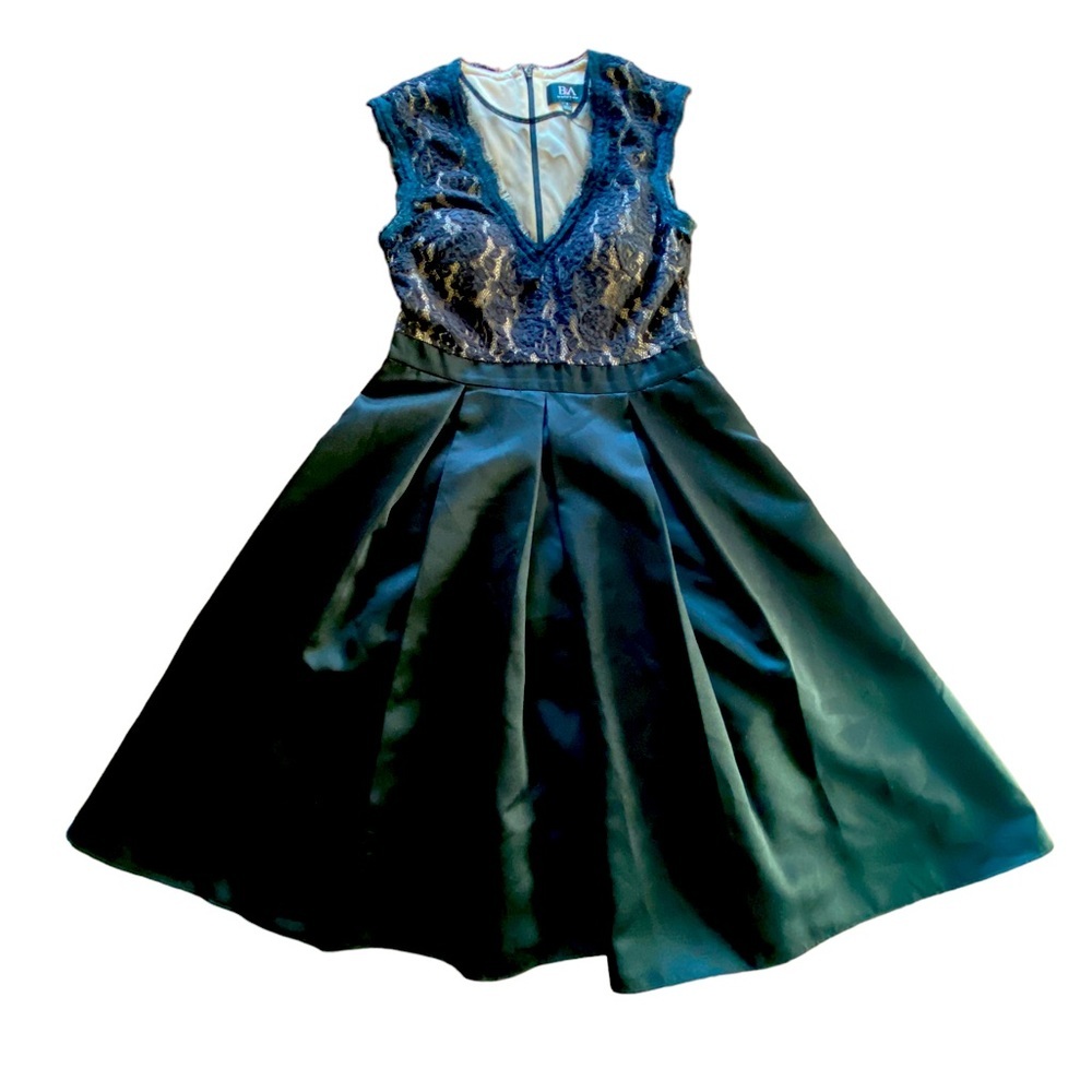 {Betsy & Adam} A-line Mid length cocktail dress with lace bodice